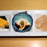 喜鈴 - 前菜
            (鶏むね肉の昆布締め、湯葉、鶏肉入り玉子焼き)