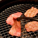 焼肉 拍手喝采 - 