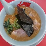 山岡家 - 味噌ラーメン690円