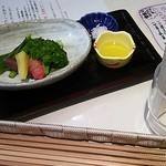 発酵カフェ ハタケト - ランチに＋200付けられる温野菜。塩とオリーブオイルで