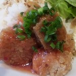 発酵カフェ ハタケト - これがテンペ　　甘酢あんになってます