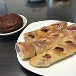 粉とクリーム - 惣菜パソはカレーかウインナーにかぎる！