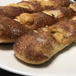 粉とクリーム - 先端に着目する。