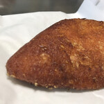 粉とクリーム - 先端に着目する。