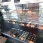 伊勢屋 - お団子やまんじゅうのほか、いなりなども