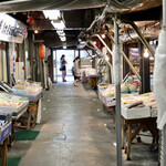 Takee Sushi - 二条市場の路地
