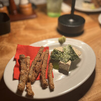 カルネジーオ イースト - 