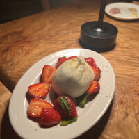 カルネジーオ イースト - 