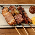 Ganso Yakitori Kushi Hacchin - バラ・かしら・豚レバー