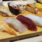 Kaitenzushi Aburi Hyakkan - 