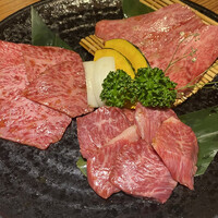 焼肉 しんうち 神楽坂 - 
