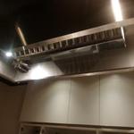 Samwells - 換気のフードもピカピカ