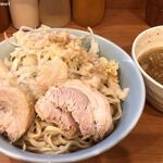 ラーメン BooBoo太郎。 - 再訪問 2022/08 つけ麺 「ニンニクアブラ」(930円)