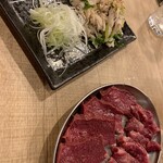 和牛焼肉大衆酒場 ホルモン博多春吉のじゃん横 - 生センマイ・ハツ・テール