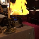 ザンビ - 和牛フィレ肉の塩包み焼き