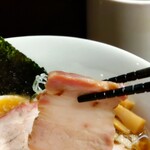 櫻井中華そば店 - 豚バラチャーシュー ♪