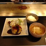 ワンダーバーグ - ワンダーバークセット（デミグラスソース・チーズトッピング）