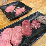 立喰い焼肉 治郎丸 - 