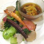 メゾン ドゥ アッシュ - (09/7夜)空豆のムース海水ウニとコンソメジュレ