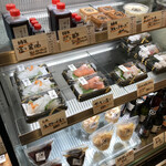 味工房 まんま紬 - お造りコーナー　ちゃんと産地なども載せてます。