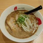 182003463 - 黒とんこつラーメン (税込)850円 (2022.08.14) 