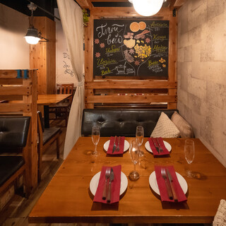 パーティー、宴会、女子会、デートにも利用できるこだわりの空間