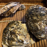 伊勢海老　海鮮蒸し料理　華月 - 岩牡蠣