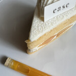 パティスリー イーズ - マンゴーのショートケーキ