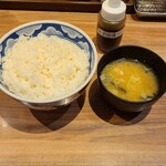 情熱のすためしどんどん - ライスと味噌汁