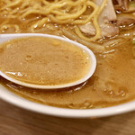 さっぽろ純連 - 熱々こってり濃厚な味噌スープ