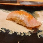 鮨 龍次郎 - 鰤、余市