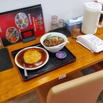台湾料理 四季紅 - 台湾ラーメンと天津飯のセット