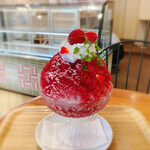 パティスリーカラク - 苺と薔薇