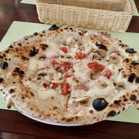 オステリアガウダンテ 神戸ハーバーランド店 - コンタディーナ