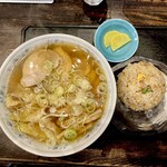 新華園本店 - チャーシューワンタンメン＋半チャーハン