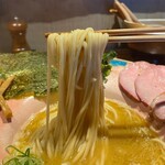 拉麺 成 - 