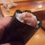 春寿司 - 春鮨といえばなんといってもネギトロ！1本800円