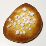 パンの店 あん - クリームぱん（194円）