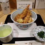 Ginza Tenichi - 天丼・竹(1045円)