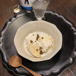 秀月 - アテは豆腐