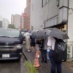 ラーメン二郎 - 台風接近なのに皆さん好きだね～(笑)