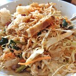 コッテジ - たっぷり野菜とサムギョオン・ザ・ビビンバ（ご飯大盛り）（全体を混ぜて）