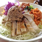 コッテジ - たっぷり野菜とサムギョオン・ザ・ビビンバ（ご飯大盛り）