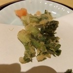 旬魚 左阿彌 - たらの芽の天ぷら(800円）