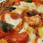 クラフトチーズ&ピザ ロマーノ - マルゲリータのup