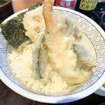 Washoku Sato - 天昼得天丼 赤だし付 660円税込丼