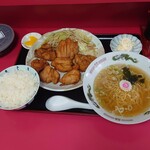 Senryuu - 若鶏のから揚げ定食＋半ラーメン920円