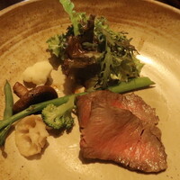 藤右ェ門 栄 - 牛のグリル