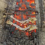 やまめ荘 - 骨煎餅を作ってます
