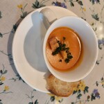 洋食 広亭タナカ - 伝統のスープは玉ねぎ、じゃがいも、トマトを越した酸味のあるスープ